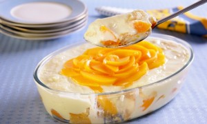 Pavê de pêssego em calda