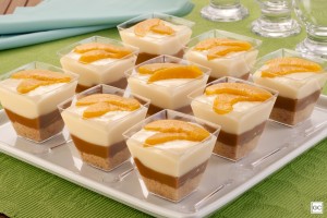 Torta de pêssego no copinho